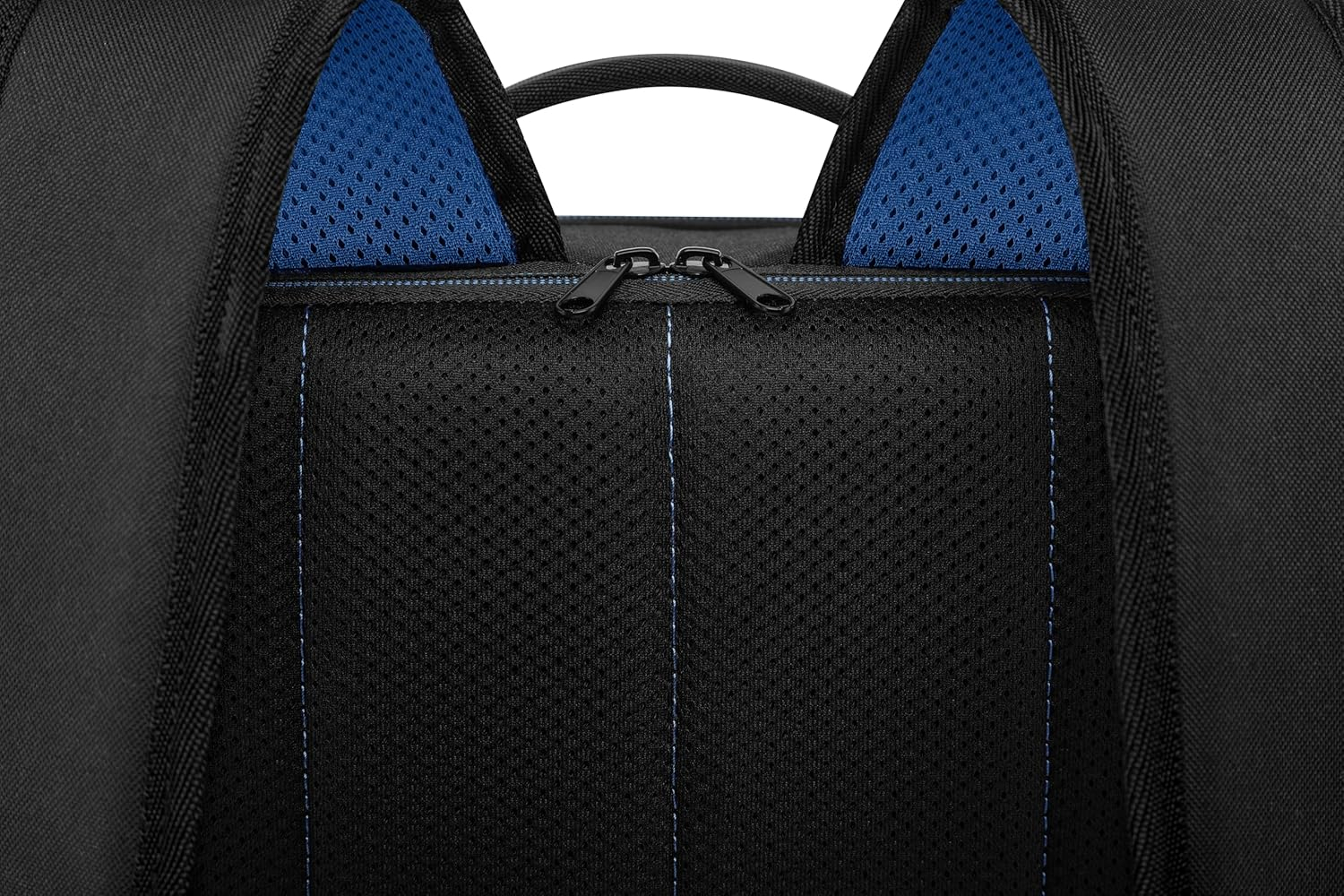 Dell ES1520P 15.6-inch Essential Backpack front view with laptop compartment